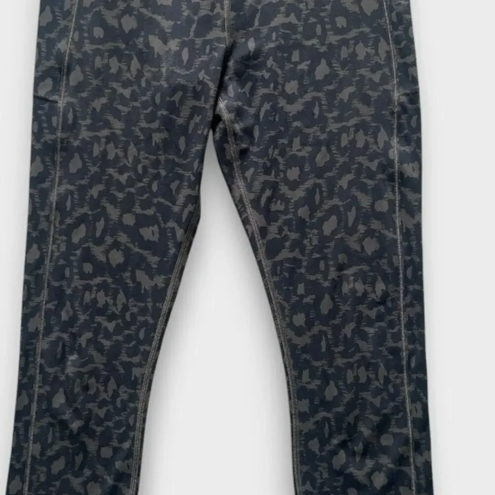 Vuori Leggings Women’s Small Olive Leopard Print High Rise Pocket Yoga Pants - Picture 2 of 7